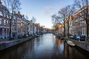 Amsterdam – Oudezijds Voorburgwal 320 – Foto 14