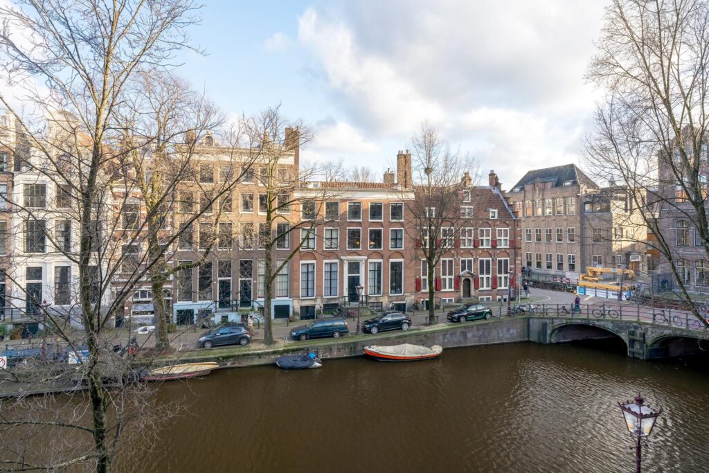 Amsterdam – Oudezijds Voorburgwal 320 – Foto 24